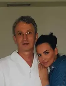 Lavinia Pîrva și-a scos băiețelul la plimbare. Soția lui Ștefan Bănică a născut în urmă cu două săptămâni