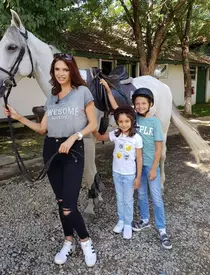 Cristina Spătar și cei doi copii