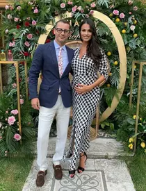 Anca Serea naște curand al șaselea copil