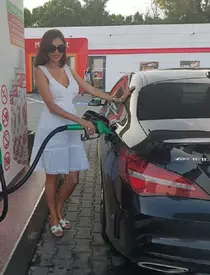 Ce mașină conduce Cristina Spătar. Cât de bine îi merge după divorțul de fostul soț