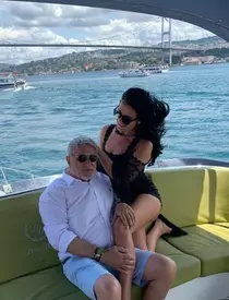 Ca la ei la nimenea! A anulat nunta, dar și-a dus soția sexy la Istanbul. Ilie și Ioana Năstase, fotografii fierbinți pe Bosfor!
