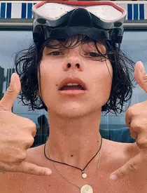 Fotografia care spune tot! Cum arată Inna fără pic de machiaj. Artista are 32 de ani și multe nopți nedormite la activ