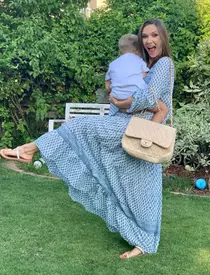 Adela Popescu revine la Vorbeste lumea