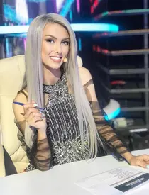 De ce i-a ales Andreea Bălan pe Monica Davidescu și pe Aurelian Temișan drept nași. Legătura neștiută dintre soțul ei și viitoarea nașă