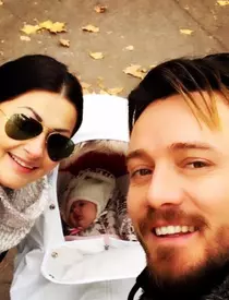 Gabriela și Thea Iris Selena