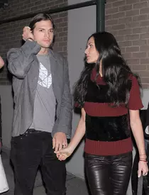 Demi Moore și Ashton Kutcher au fost căsătoriți 8 ani.