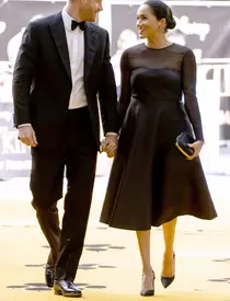 Meghan Markle a plecat în America fără Prințul Harry și micuțul Archie