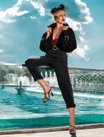 Emily Burghelea, noua asistentă de la Acces Direct