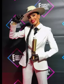 Motivul pentru care Adelina Pestrițu a dat un interviu în limba română, la E! People’s Choice Awards 2019, în America