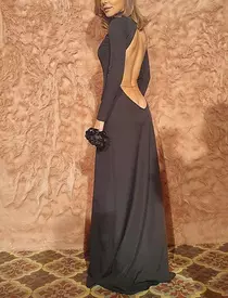 Cum a reacționat Mircea Badea când a văzut rochia purtată de Carmen Brumă la Gala Unica 2019. Prezentatorul nu s-a abținut