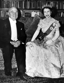 20 noiembrie 1947 - ziua căsătoriei Elisabetei a II-a cu Prințul Philip