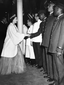 Elisabeta a II-a, în copilărie