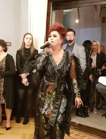 Rona Hartner, primul concert după chimioterapie. Nici n-ai zice că a avut vreodată cancer, energia ei este molipsitoare! VIDEO