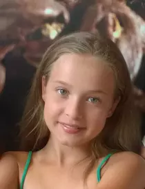 Mara, fiica Ralucăi Moianu, a luat locul 3 la Miss