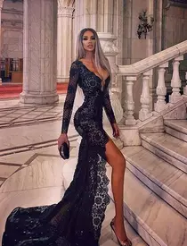 Cătălin Botezatu i-a dat de gol! Cum s-au comportat Bianca Drăgușanu și Alex Bodi în club, la ziua designerului