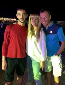 Anca Țurcașiu, schimbare radicală de look la 49 de ani. Actrița s-a vopsit blondă și arată spectaculos