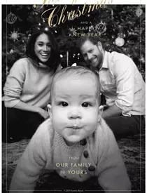 Ducele și Ducesa de Sussex, prima felicitare de Crăciun alături de micuțul Archie / Imaginea este adorabilă!