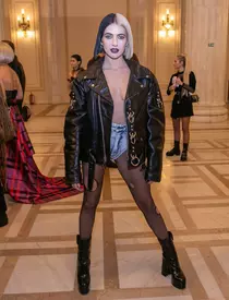 Lidia Buble a șocat cu ținuta sexy de la Elle Style Awards! Dana Budeanu a comentat-o imediat: ”Ești minionă. Ai fost...”