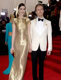 Anne Hathaway, mamă pentru a doua oară, la 37 de ani. Actrița a născut în secret!