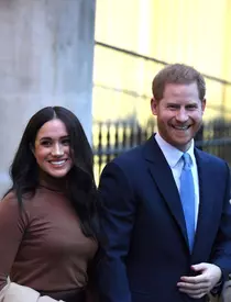 Schimbări în buletin după Megxit! Ce nume de familie au Meghan Markle, Prințul Harry și fiul lor, Archie