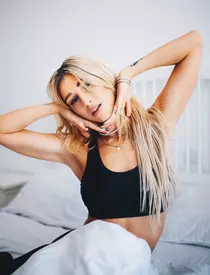 Alina Eremia revine la antrenamente, după operația la nas. Cum reușește vedeta să se mențină în formă