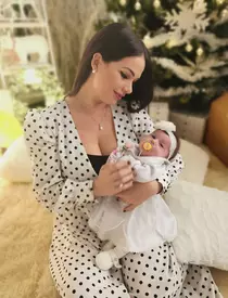 Deea-Maxer-costum-baie2