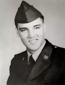 Care este adevărata cauză a morții lui Elvis Presley. Regele Rock'n'Roll-ului nu a făcut infarct!