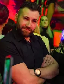 cine e Vasile Turnău de la Mireasa