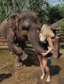 Lora și Ionuț Ghenu au rămas blocați în Bali, din cauza coronavirusului. Zborul lor către România a fost anulat. „Vom avea probleme financiare, dar...”