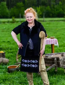 Narcisa Suciu, îngrijorată pentru fiica sa, care merge la muncă în Finlanda în plină pandemie de coronavirus: ”Lucrează într-un centru comercial, au avut în jur de 200 de clienți”