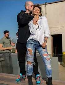 După succesul cu Miami Bici, BRomania s-a apucat deja de alt film. Se va numi Teambuilding: „Lucrez cu cei doi oameni care mă fac cel mai tare să râd, în viața reală”