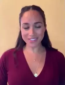 Ce talisman de protecție poartă Meghan Markle. E foarte popular și la noi și îl ferește pe purtător de energiile negative și de deochi!