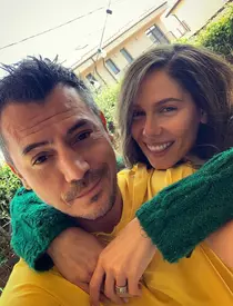 Răzvan Fodor întâmpină probleme în izolare, din cauza obsesiei soției pentru dezinfectat. Concurentul de la Asia Express s-a ales cu arsuri pe mâini: "A fugit direct la baie să spele clorul"