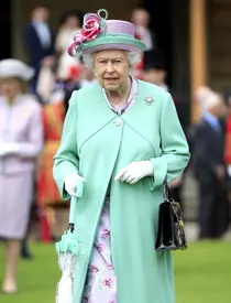 Regina-Elisabeta-2-1