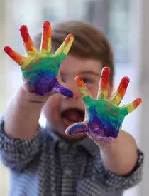 Prințul Louis a împlinit 2 ani! Fiul lui Kate Middleton a transmis un mesaj cu subînțeles, în timpul pandemiei de coronavirus, iar fotografiile au devenit virale