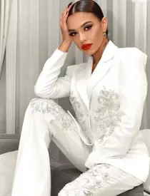 Karmen-prima-intervenție-estetică-2