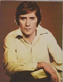 Bolnav de Parkinson de 27 de ani, Cornel Constantiniu trăiește cu un neurostimulator în piept! Artistul se deplasează greu și abia mai vorbește