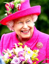 Regina-Elisabeta-3-566×1024