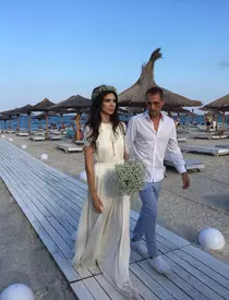 Vladimir Drăghia și familia lui s-au mutat într-un apartament de lux, cu vedere spre lac. Primele imagini: baia arată fix ca a unui hotel de 5 stele