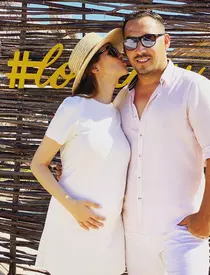 Ștefan-Stan-și-a-făcut-implant-de-păr-1