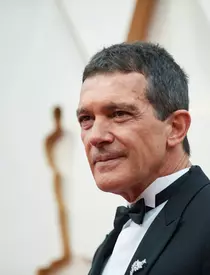 Antonio Banderas are coronavirus
