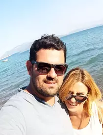 Ellie White s-a vindecat covid 1