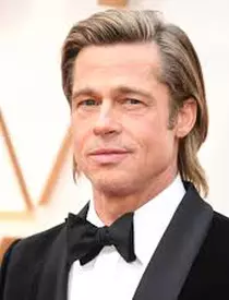 Brad Pitt a fost acuzat de o femeie că a sedus-o și că i-a furat banii. Actorul a fost dat în judecată