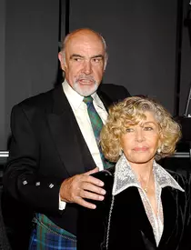 Soția lui Sean Connery vinde vila în care s-a filmat James Bond, la o săptămână după ce actorul a încetat din viață! Ce avere fabuloasă avea