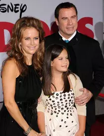John-Travolta-Kelly-Preston-3-729×1024