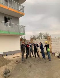 Florin Salam bani (1)