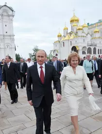 hepta_765911-696×1024