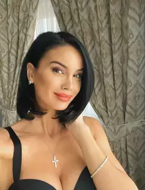 Geanina-Ilies-operatie-estetica-1