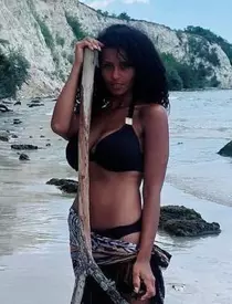 Majda-Aboulumosha-Survivor-2-819×1024