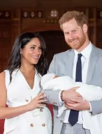 Meghan-Markle-e-însărcinată-pentru-a-doua-oară-1-904×1024-1